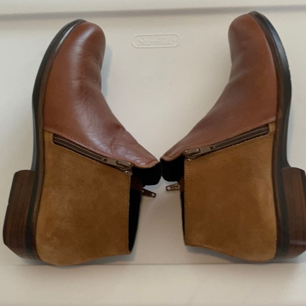 Naot Two-Tone Leather Ankle Boots - Picture 4 of 8
